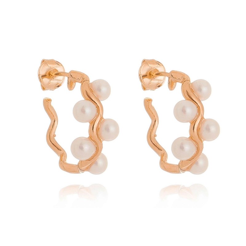 Argola onda com pérolas folheada a ouro 18k