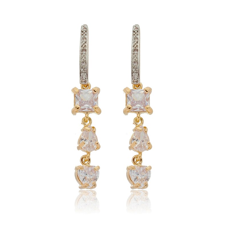 Brinco com zircônias folheado a ouro 18k