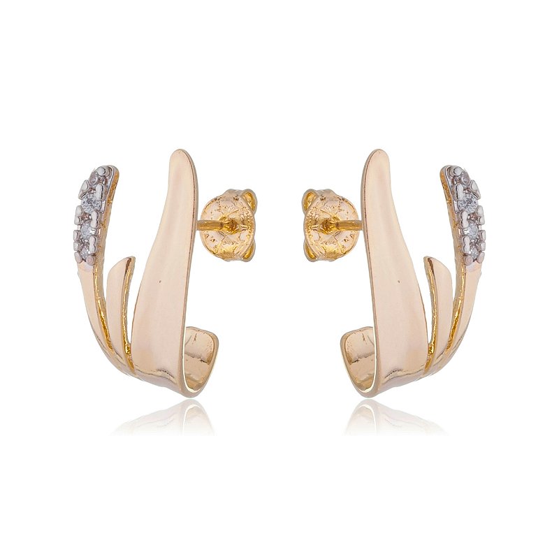 Brinco cravejado com zircônias folheado a ouro 18k