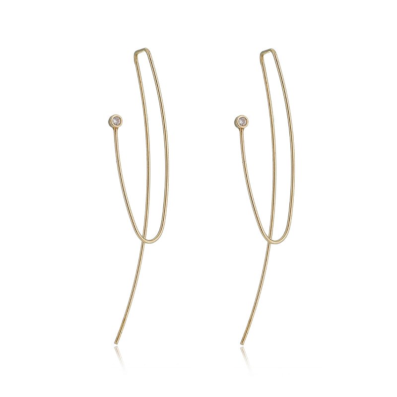Brinco liso folheado a ouro 18k