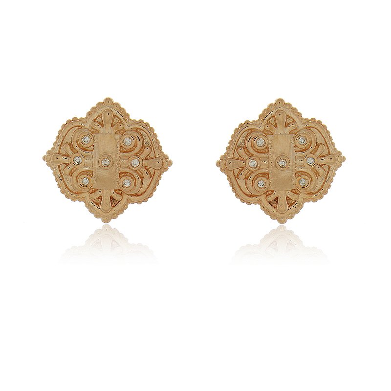 Brinco com zircônias folheado a ouro 18k