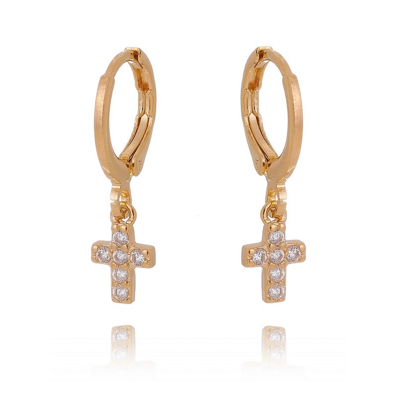 Argola cruz pendurada com zircônias folheada a ouro 18k