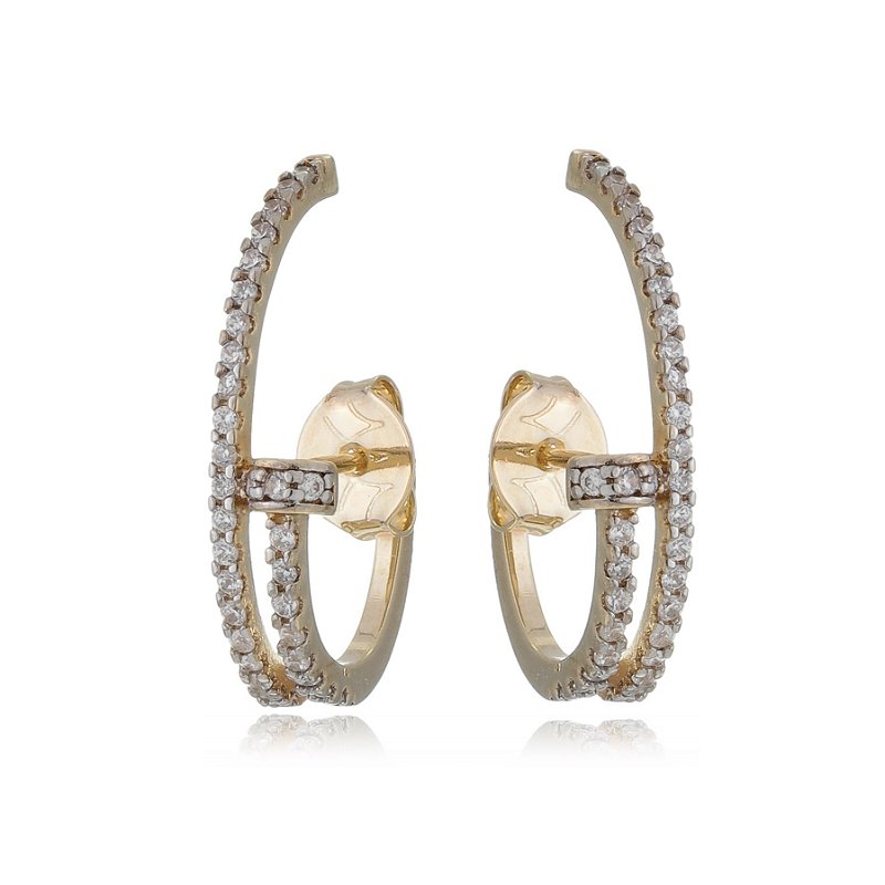 Brinco com zircônias folheado a ouro 18k