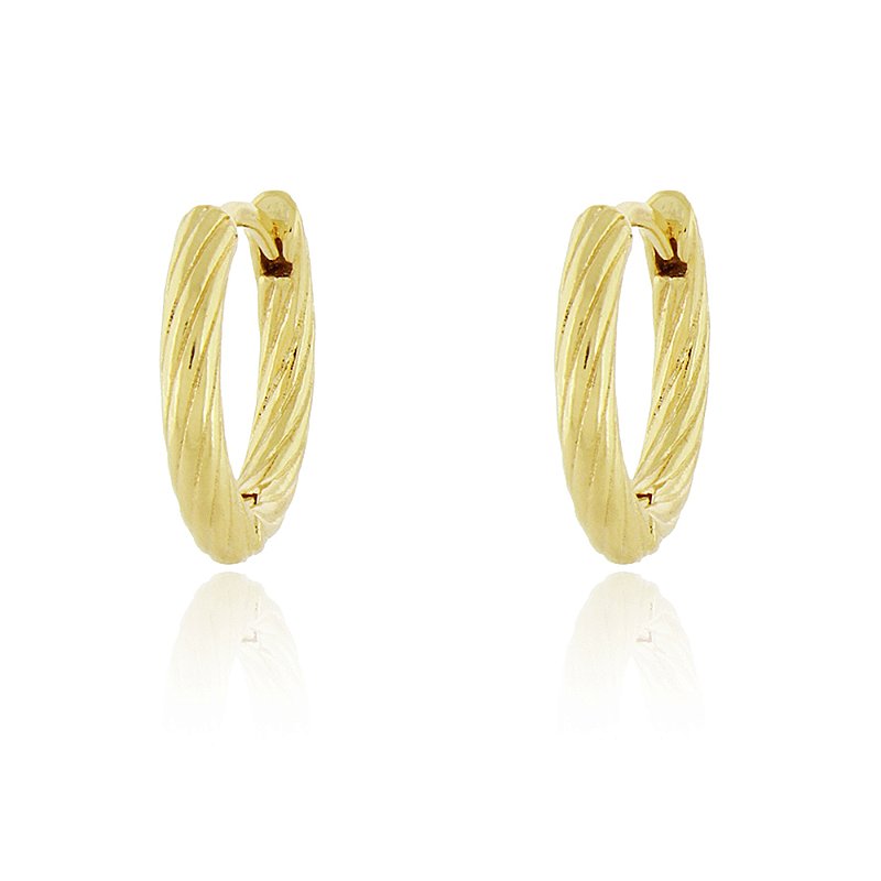 Argola grande texturizada folheada a ouro 18k