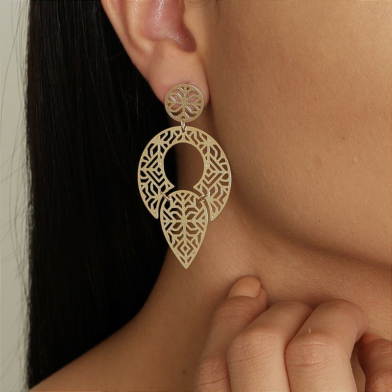 Brinco folheado a ouro 18k