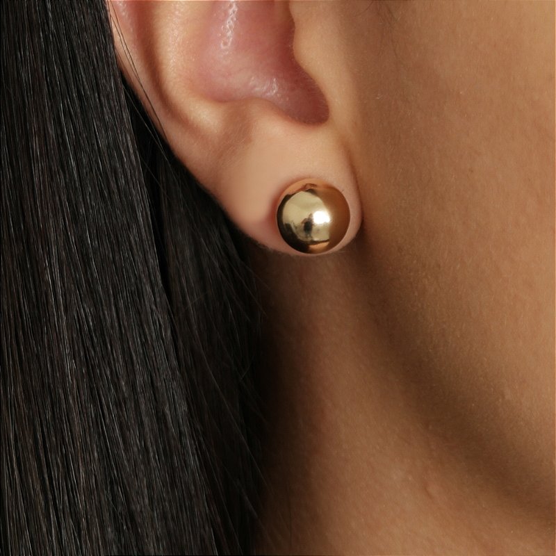 Brinco bola folheado a ouro 18k