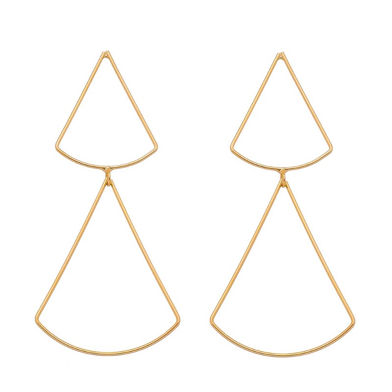 Brinco triângulos folheado a ouro 18k