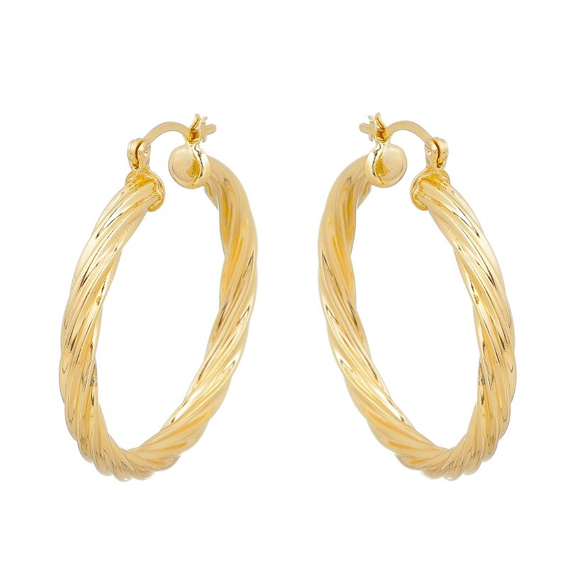 Argola trabalhada folheada a ouro 18k