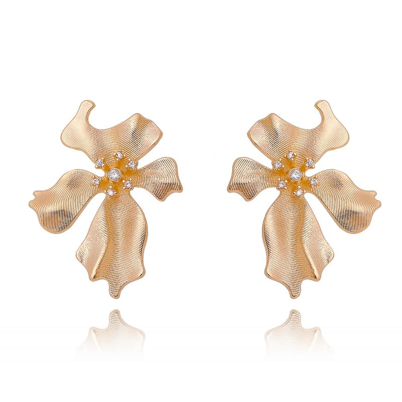 Brinco com zircônias folheado a ouro 18k