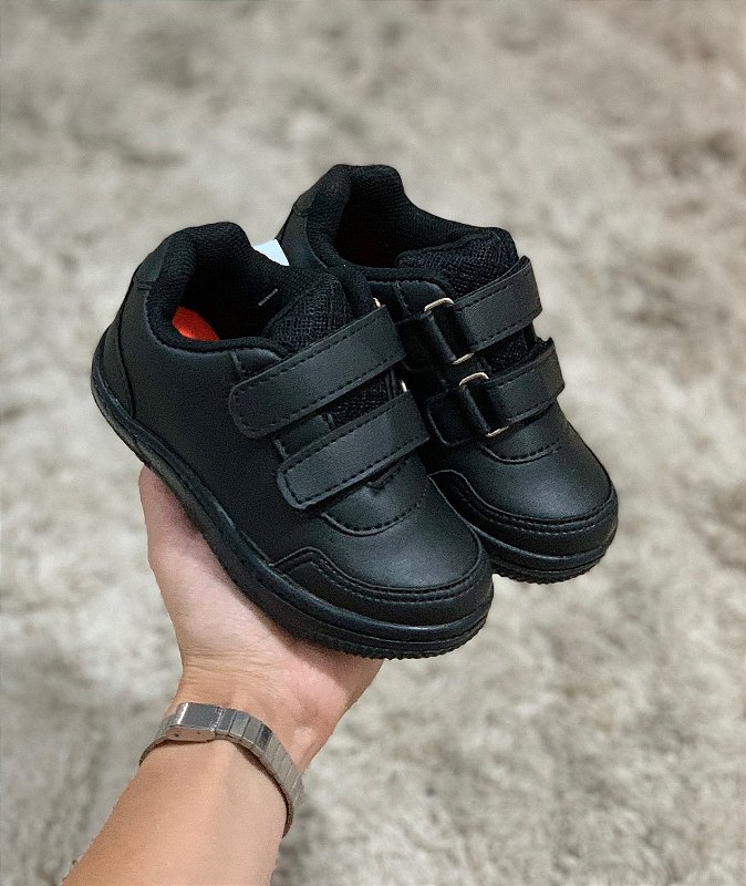 tenis escolar com velcro