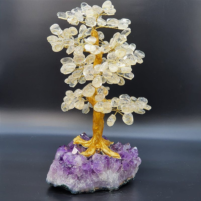 Árvore em Quartzo Transparente (Cristal de Quartzo) com Base em Drusa de Ametista - 35cm  3,8kg (Exuberante) | PURIFICAÇÃO E TRANSMUTAÇÃO DE ENERGIA