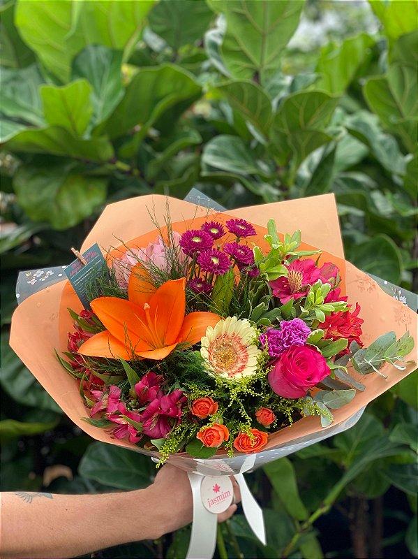 Arranjo De Flores Mistas Tamanho Médio