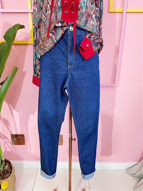 calça jeans cintura super alta