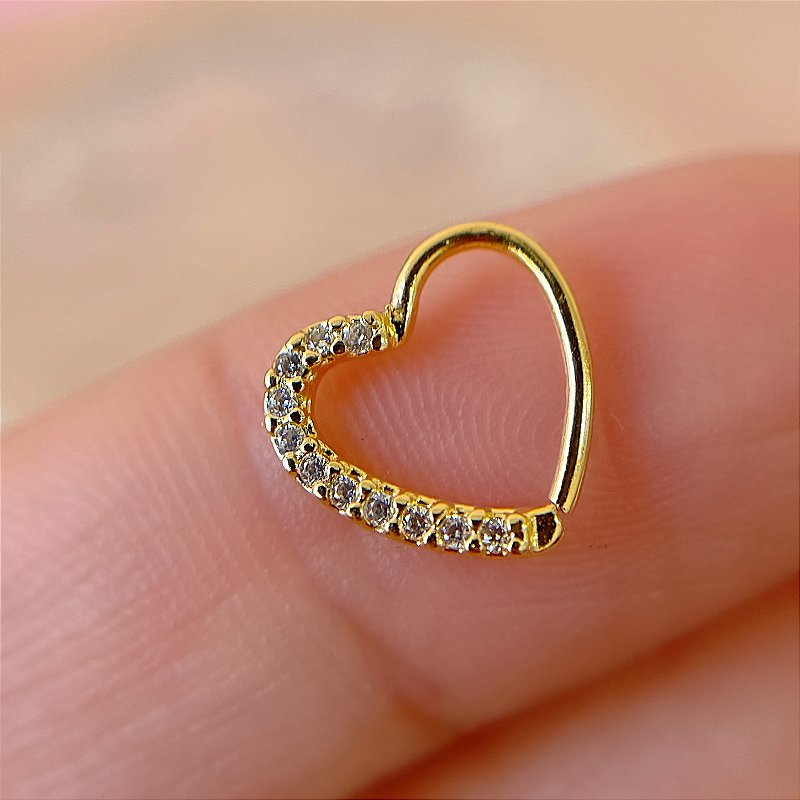 PIERCING CARTILAGEM/ DAITH CORAÇÃO METADE ZIRCÔNIA 8MM FOLHEADO A OURO 18K SEMIJOIA PARA ATUALIZAÇÃO ⭐️