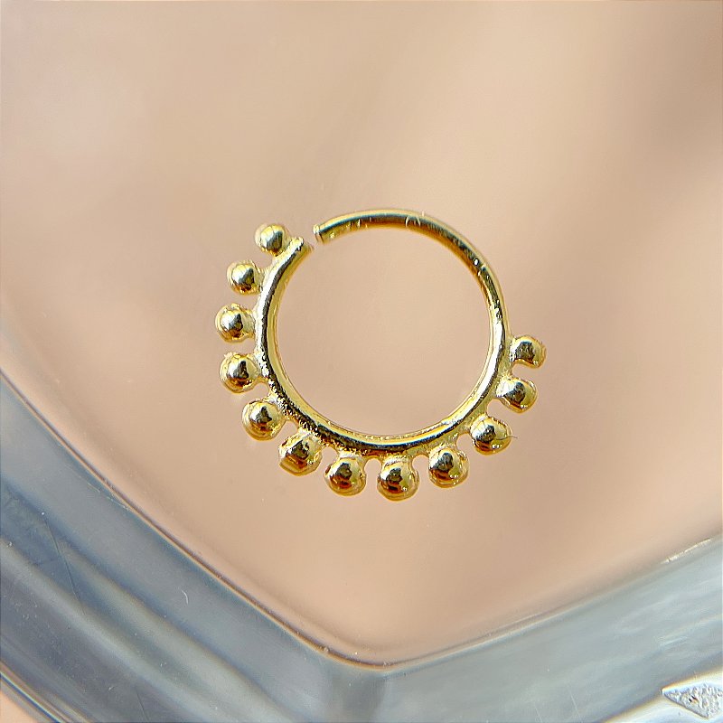 PIERCING SEPTO/ DAITH/ ROOK BOLINHAS LISAS 8MM FOLHEADO A OURO 18K SEMIJOIA PARA ATUALIZAÇÃO⭐️