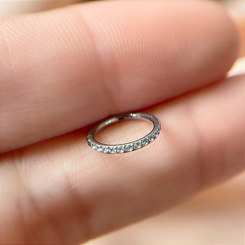 PIERCING ARGOLA SEGMENTO ARTICULADO CARTILAGEM ZIRCÔNIAS 8MM SEMIJOIA PARA PERFURAÇÃO⭐️