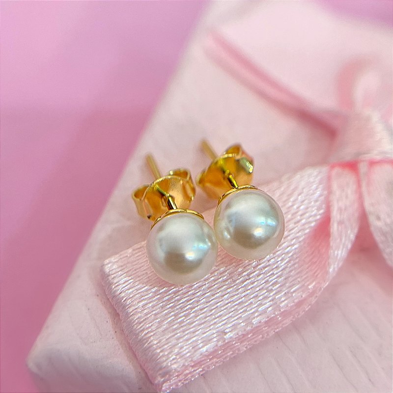 BRINCO PÉROLA DELICADA P FOLHEADO A OURO 18K⭐