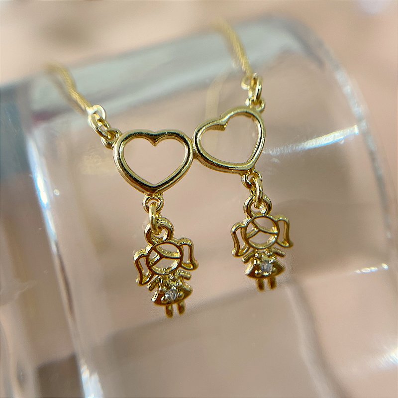 COLAR FILHAS CORAÇÕES VAZADOS FOLHEADO A OURO 18K⭐️