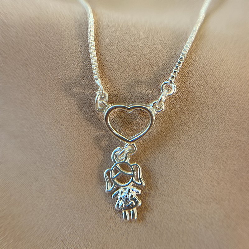 COLAR MENINA CORAÇÃO VAZADO FOLHEADO A PRATA⭐️