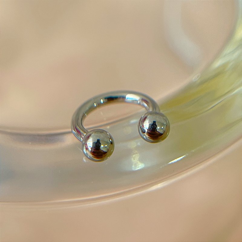 PIERCING SEPTO / CARTILAGEM FERRADURA SIMPLES TITÂNIO 6MM SEMIJOIA PARA PERFURAÇÃO⭐️