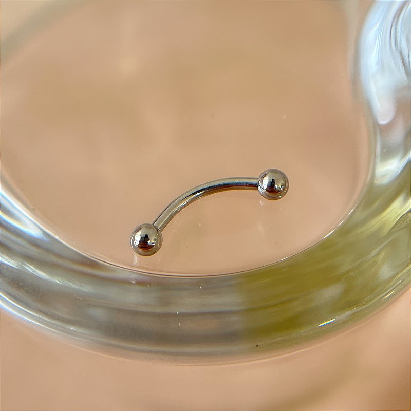PIERCING TITÂNIO BANANA BELL BÁSICO 10MM SEMIJOIA PARA PERFURAÇÃO⭐️