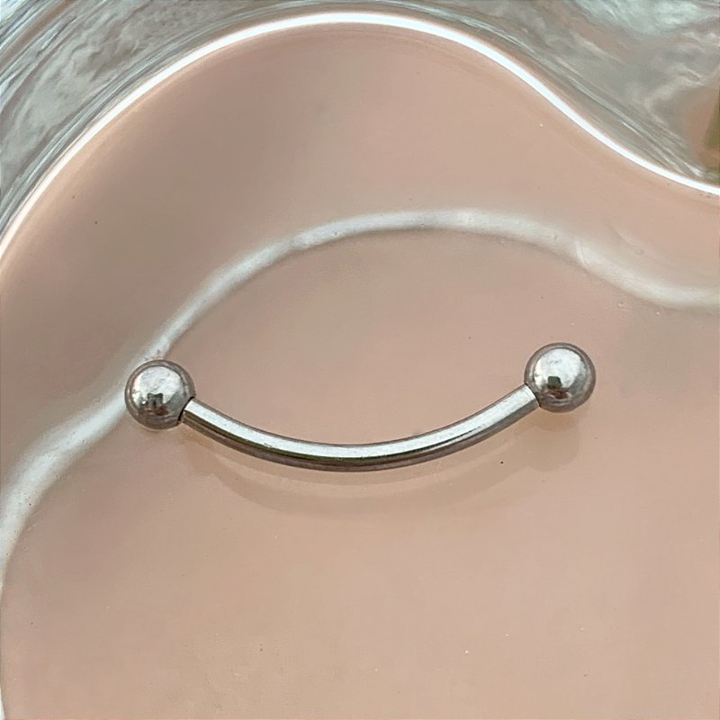 PIERCING BANANA BELL BÁSICO AÇO 316L 14MM PARA PERFURAÇÃO⭐️