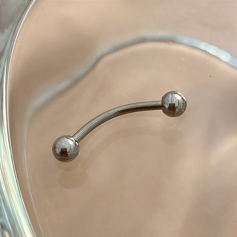 PIERCING BANANA BELL BÁSICO AÇO 316L 10MM PARA PERFURAÇÃO⭐️