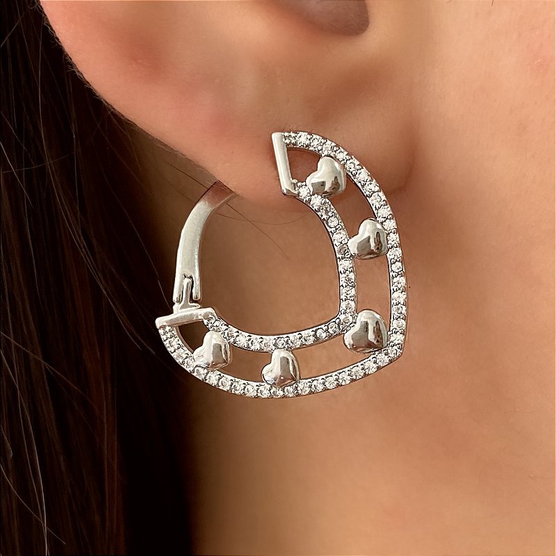 BRINCO ARGOLA PENDENTE CORAÇÃO BIJU