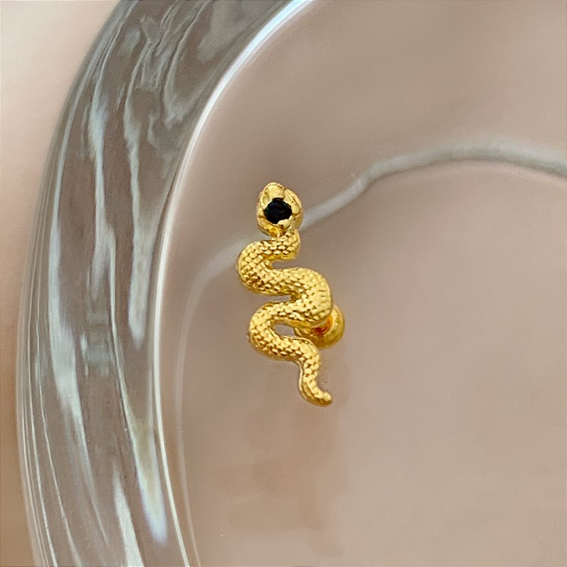 PIERCING CARTILAGEM COBRA TEXTURIZADA ZIRCÔNIA 6MM HASTE AÇO 316L FOLHEADO A OURO 18K SEMIJOIA PARA ATUALIZAÇÃO⭐️