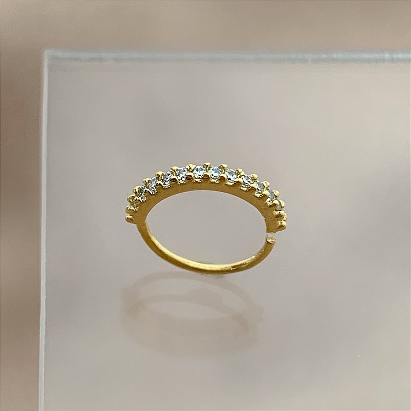 PIERCING NARIZ ARGOLINHA ZIRCÔNIAS 8MM FOLHEADO A OURO 18K SEMIJOIA⭐️