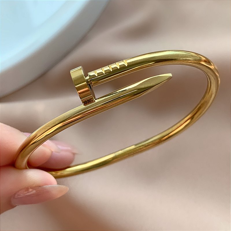 PULSEIRA / BRACELETE PREGO DOURADO AÇO 316L⭐️