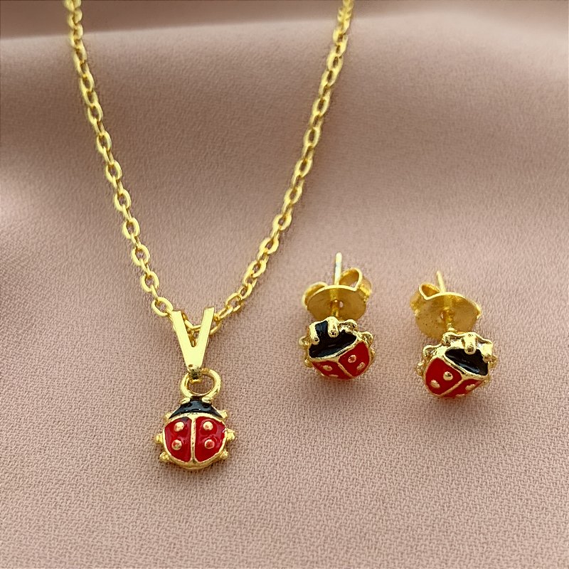 COLAR BRINCO KIT INFANTIL JOANINHA ESMALTADA FOLHEADO A OURO 18K⭐️