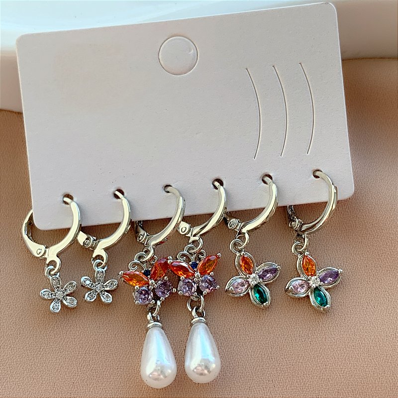 BRINCO KIT ARGOLINHAS BORBOLETAS ZIRCÔNIAS MAITÊ PRATEADO BIJU