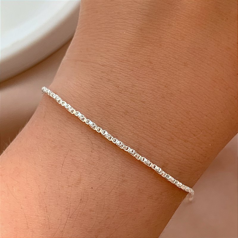 PULSEIRA CORRENTE TORCIDA FINA DELICADA FOLHEADO A PRATA⭐️