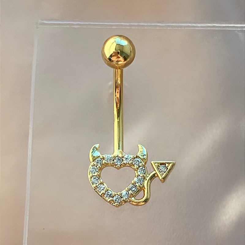 PIERCING UMBIGO CORAÇÃO DIABINHO ZIRCÔNIAS 10MM HASTE AÇO 316L FOLHEADO A OURO 18K SEMIJOIA PARA ATUALIZAÇÃO⭐️