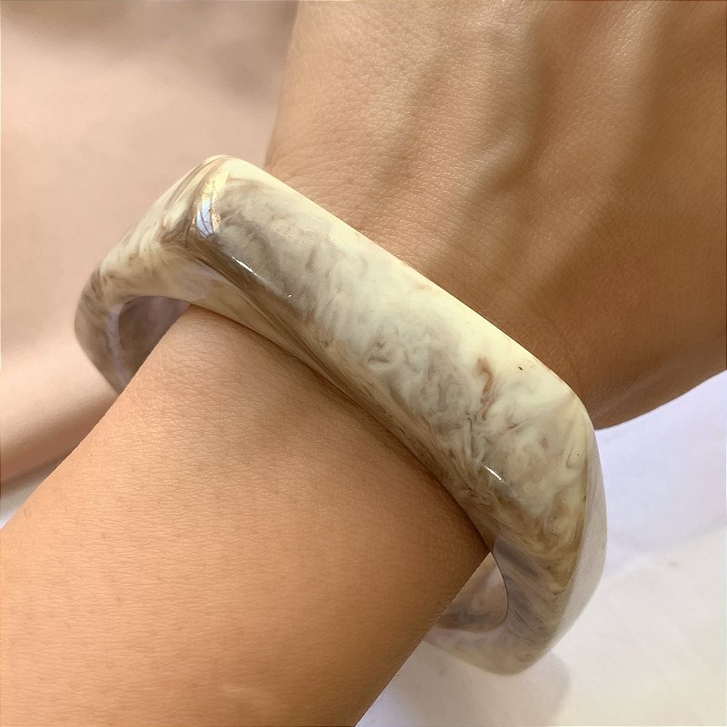 PULSEIRA PENTÁGONO MESCLADA RESINA