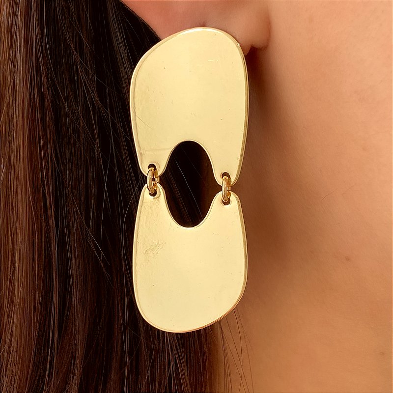 BRINCO PLAQUINHAS LISAS BIJU