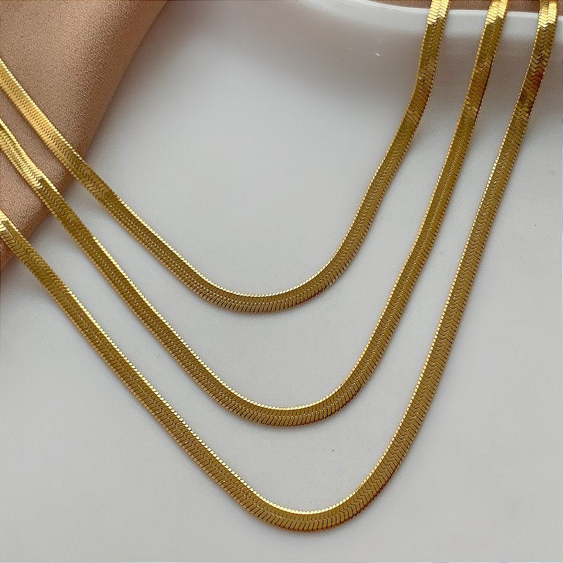 COLAR FITA FINA TRIPLA DOURADO AÇO 316L⭐️
