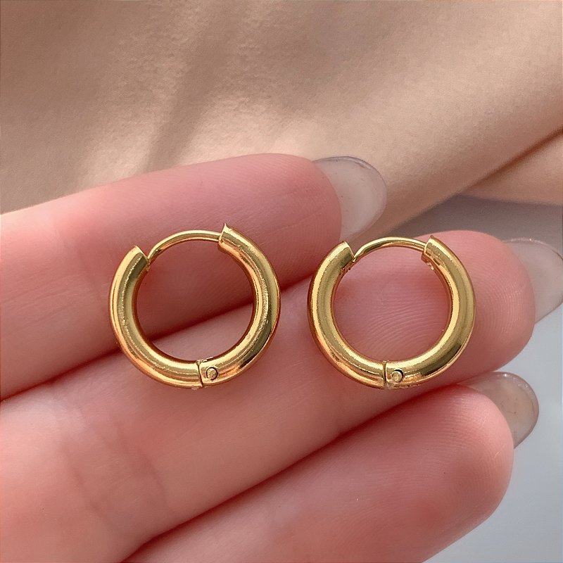 BRINCO ARGOLA BOLEADA FINA FECHADA P DOURADO AÇO 316L⭐️