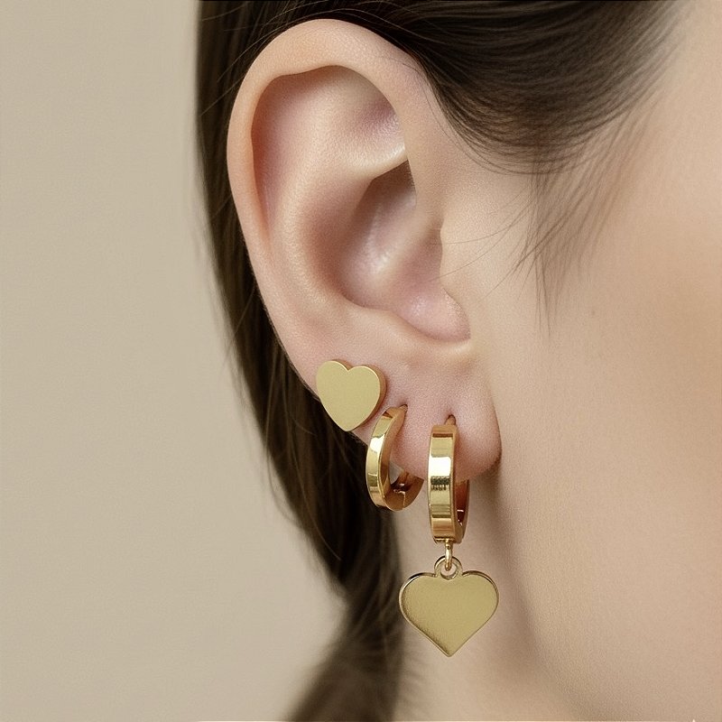 BRINCO KIT ARGOLINHAS CORAÇÕES LISOS DOURADO AÇO 316L⭐️