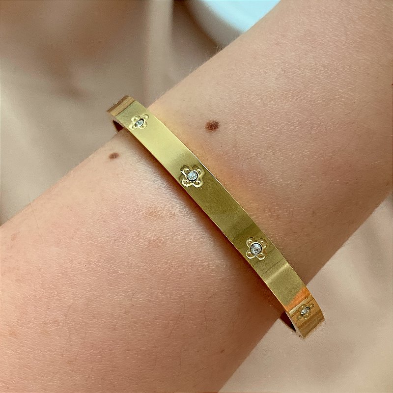 PULSEIRA / BRACELETE MINI TREVOS BOTÃO ZIRCÔNIA DOURADO AÇO 316L⭐️