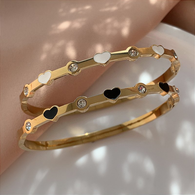 PULSEIRA / BRACELETE CORAÇÕES ESMALTADOS E ZIRCÔNIAS DOURADO AÇO 316L⭐️