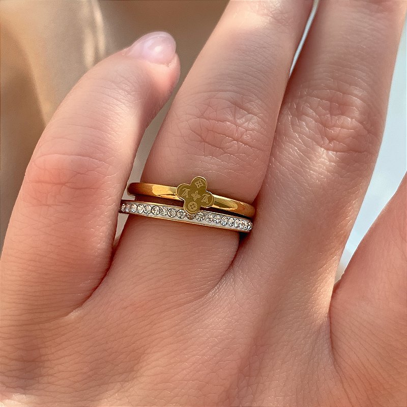ANEL KIT ALIANÇAS FINAS ZIRCÔNIAS E TREVO DOURADO AÇO 316L⭐️