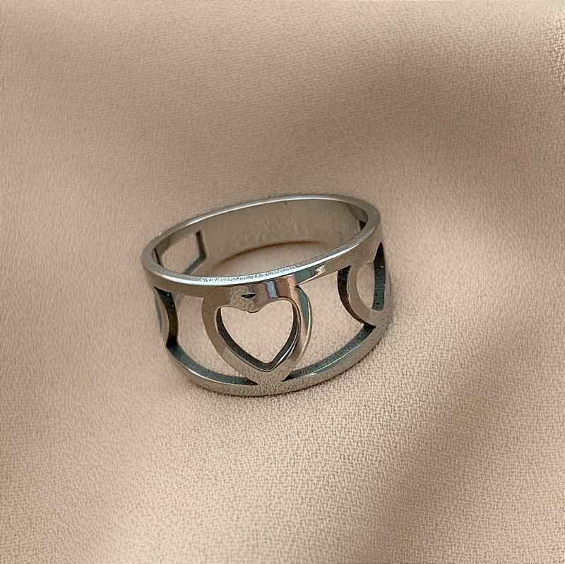 ANEL FILEIRA CORAÇÕES VAZADOS AÇO 316L⭐️