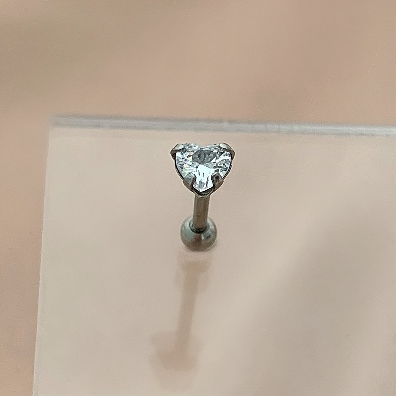 PIERCING CARTILAGEM CORAÇÃO ZIRCÔNIA G 6MM AÇO 316L FOLHEADO A RÓDIO SEMIJOIA PARA ATUALIZAÇÃO⭐️