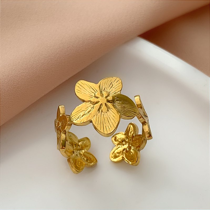 ANEL REGULÁVEL FLORES ENFILEIRADAS DOURADO AÇO 316L⭐️