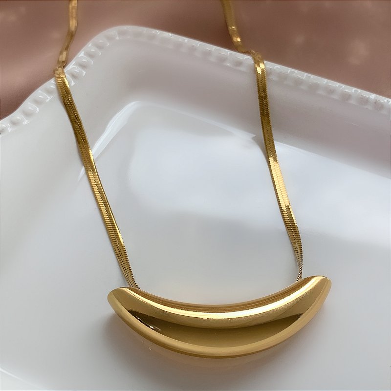 COLAR FITA FINA DETALHE TUBO LISO BOLEADO DOURADO AÇO 316L⭐️