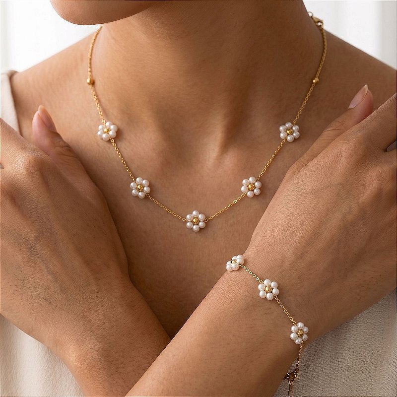COLAR E PULSEIRA KIT FLORZINHAS PÉROLAS DOURADO AÇO 316L PREMIUM⭐️