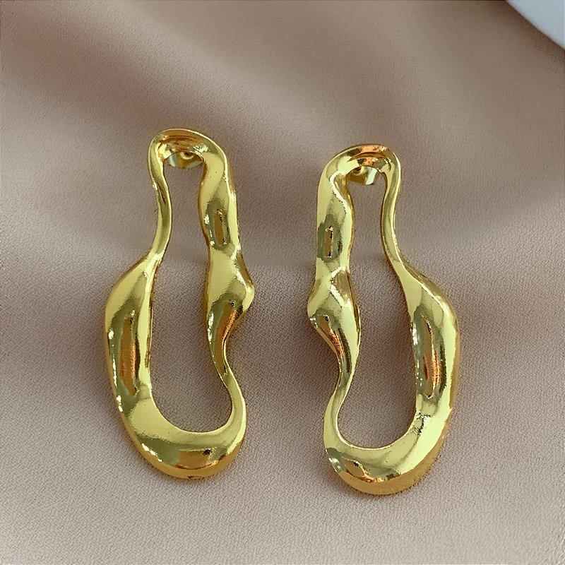 BRINCO ORGÂNICO DOURADO AÇO 316L⭐️