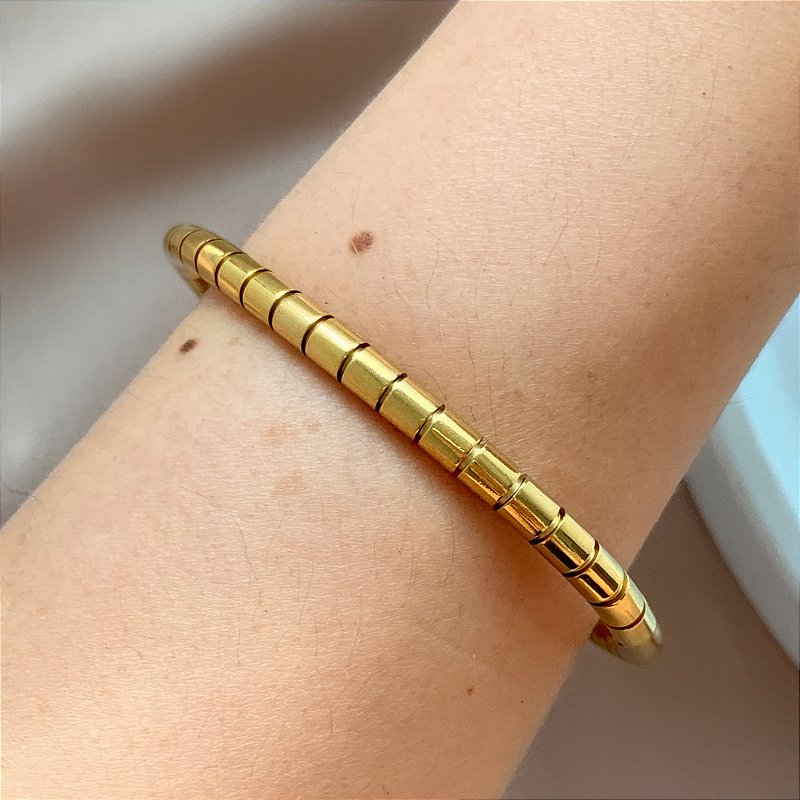 PULSEIRA / BRACELETE FIO TRACINHOS BOLEADOS DOURADO AÇO 316L⭐️
